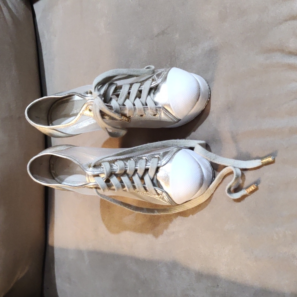 L.A.M.B wedge tennis shoes